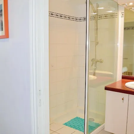 Awesome In With 1 Bedrooms *