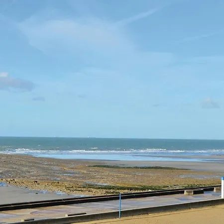 1 Bedroom In Apartment Wimereux